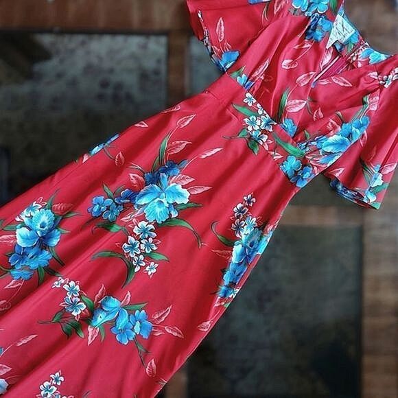 Vtg Royal Hawaiian red floral flutter sleeve faux wrap maxi dress - Picture 3 of 9